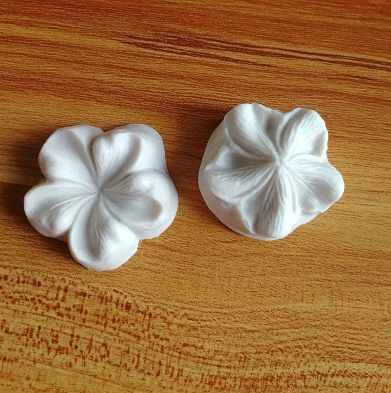 Plum Blossom Petal Veiner Silicone Mold Water Paper Fondant Gumpaste Sugar Clay Flower Mould Cake Decorating Tools  M2084