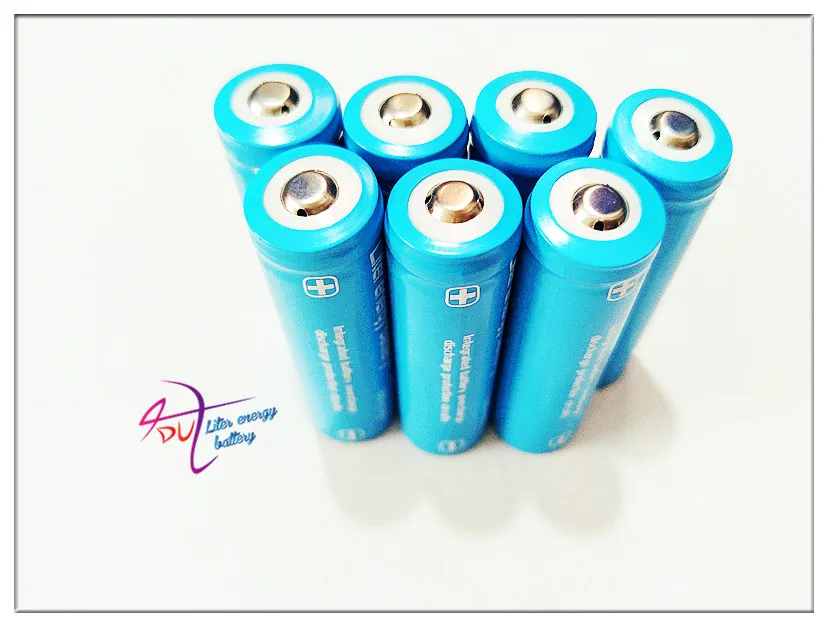 AA Battery 3.7V 880mAh 14500 Li-ion Battery Rechargeable Lithium AA Battery for LED Flashlight Headlamp