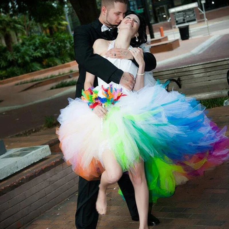 Gaun Pengantin Tulle Renda 2015 Gaun Pengantin Warna Pelangi Belakang Panjang dan Pendek Halter Gaun Pengantin Warna Warni Buatan Khusus