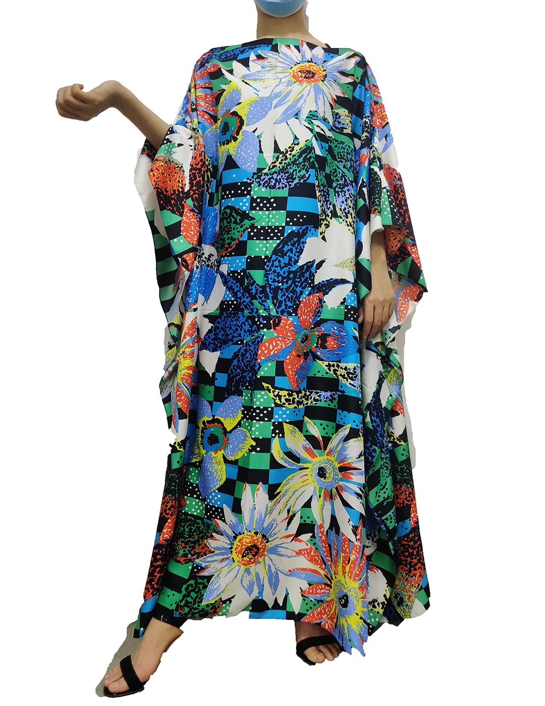 

Beautiful Bohemian Ramadan Summer Silk Printed Kaftan Maxi Dresses Oversize Kuwait Beach Sundress For Women