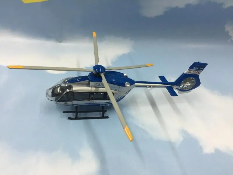 

1/87 New Special Die-cast Metal Film With Helicopter Airbus Model Furniture Display Collectiontoys For Children