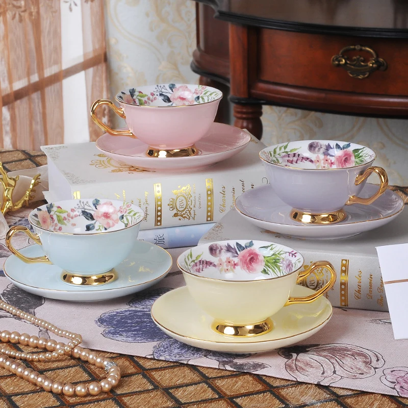 Bone China Coffee Cups and Saucer Set, Exquisite Gold Rim, Tea Water Cups, Beautiful Flower Teacup, Ceramic Kitchen Accessories,