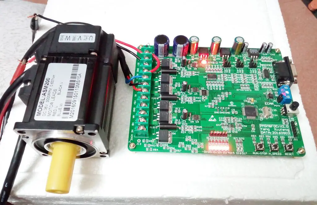 

Permanent Magnet Synchronous PMSM Motor FOC Vector Control Development Board BLDC Development Board MCLV-2 DM330021-2