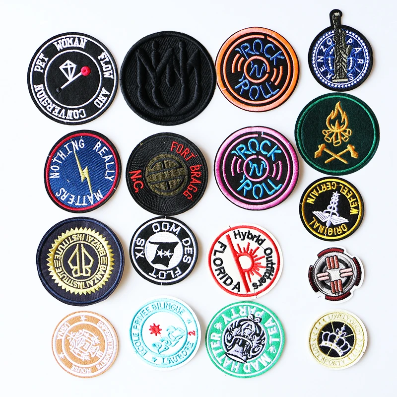 1 Pcs Royal Shield Medal icon Embroidered Iron on Patches for Clothing DIY Stripes Clothes Patchwork Stickers Custom Badges