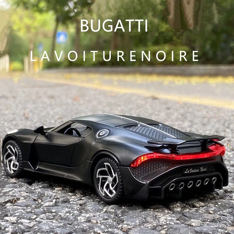 Coche deportivo de aleación Bugatti Lavoiturenoire 1:32, vehículo de juguete de Metal fundido a presión, colección de modelos de coches de alta