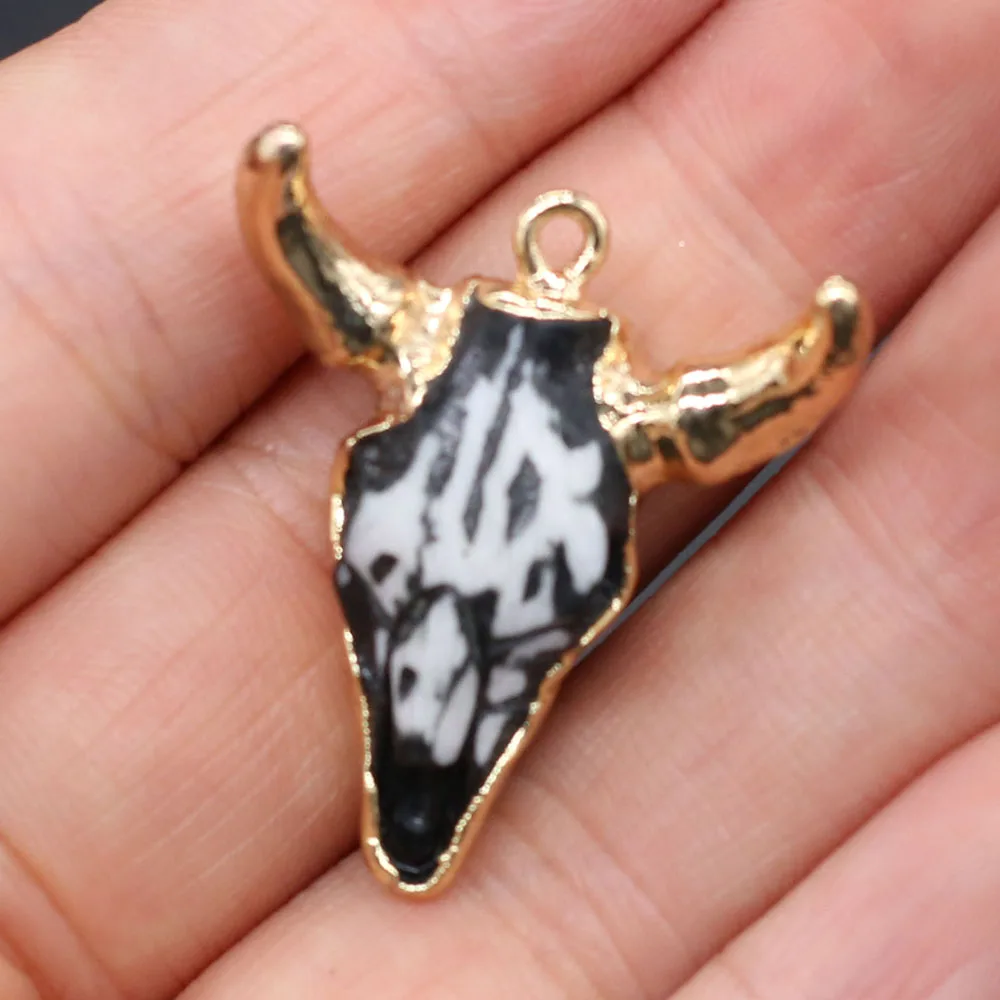New Style Acrylic Horn Cow Head Necklaces & Pendants Charms Pendants DIY for Necklace or Jewelry Making Size 26x30mm