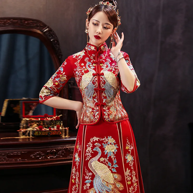 Traditional Bride Embroidery Cheongsam Phoenix Clothing Qipao Embroidery Red Satin Tops For Woman Gold Brocade Gown