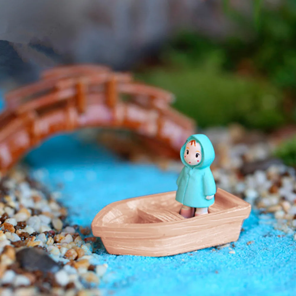 2 Pz/set Retro Figurine Barca di Legno Modello Figura Giocattoli Mestiere Della Resina Micro Decorazione del Giardino Ornamenti Terrari In Miniatura