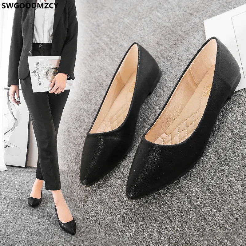 

Туфли женские кожаные без застежки, повседневные Роскошные брендовые лоферы, обувь для офиса, плоская подошва, черные, 2024