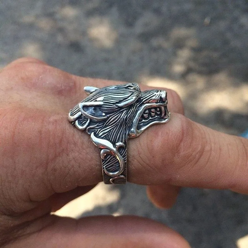 

Vintage Men's Ring Gothic Style Wolf Head Ring Motorcycle Party Punk Animal Jewelry Biker Cool Finger Ring Men Gift Accessories