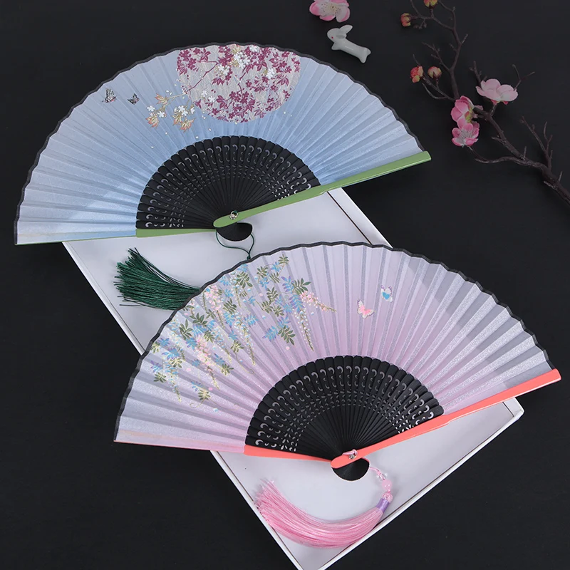 

Chinese Hand Fan Summer Classical Bamboo Dance Fans Portable Lady Silk Fan Abanicos Para Boda Abanico De Mano Chinese Gift Fans