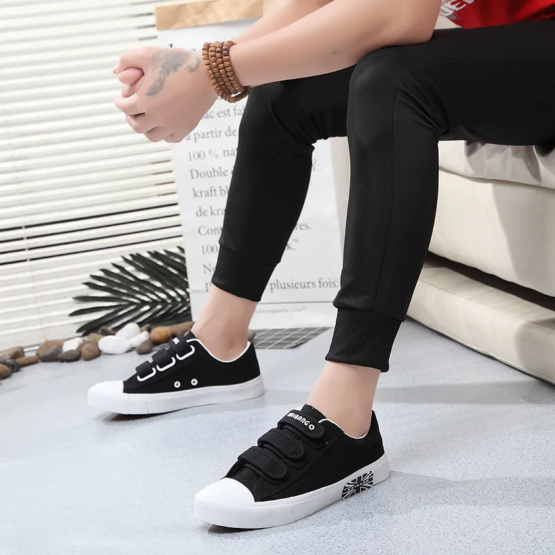 New Arrival Casual Shoes for Men Fashion 2 Men\'s Shoes Classic Couples Canvas Shoes Soft Comfortable Flats Male Sneakers