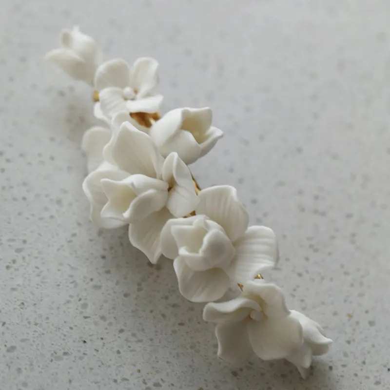 Handmade ceramic white flower spring hairpin bridal wedding hair accessories