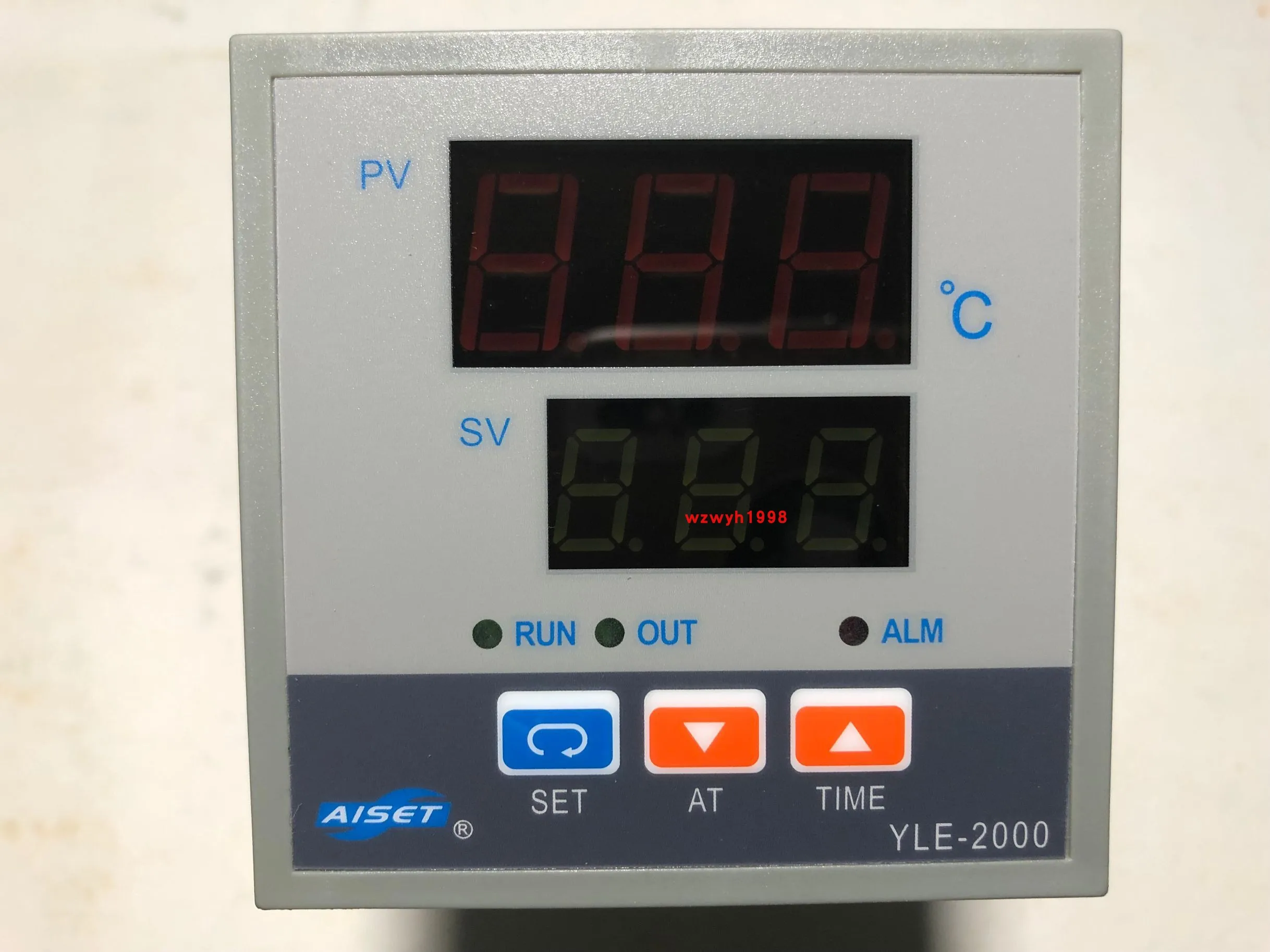 AISET  YLE-2000 oven temperature controller YLE-2612W-2 spot YLE-2412W-2 YLE-2612W-2 YLE2612W2 YLE-2612V-2T2 PT100