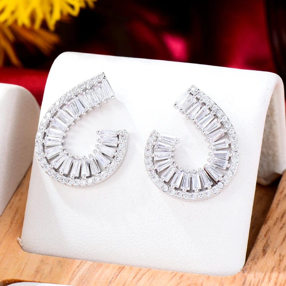 Siscathy New Full Zirconia Hollow Geometry Arc Stud Earrings For Women Fashion Elegant Crystal Earring Jewelry Party Accessories
