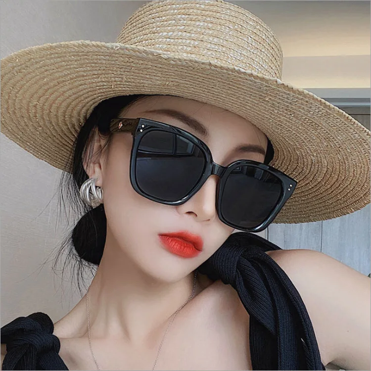 Fashion Square Sunglasses Women Designer Luxury Man/Women Cat Eye Sun Glasses Classic Vintage UV400 Outdoor Oculos De Sol