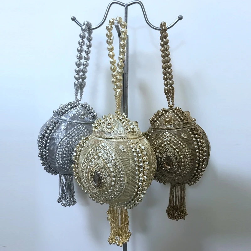 DOYUTIG Retro Indian Short Tassel Hand-Made Metal Handbag Women Crystal Beads Wedding Clutches Lady Fashion Evening Bags F752