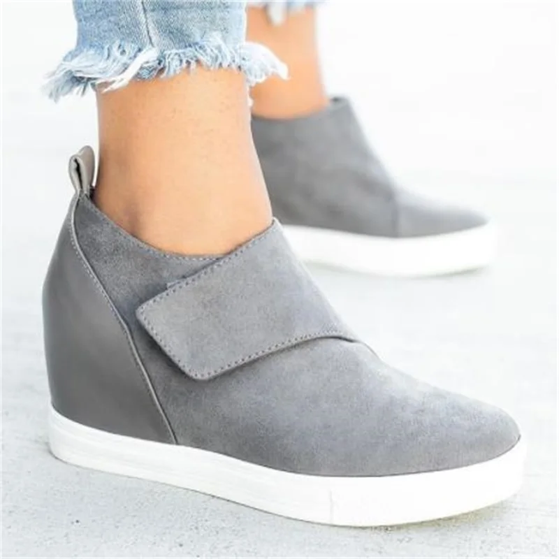 

Women's Round Head Inner Raised Large Shoes 2021 Foreign Trade Hot Selling New European And American Style Casual Shoes