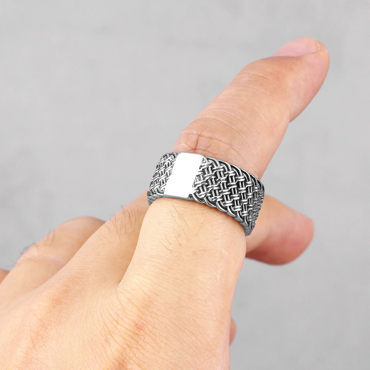 Love Interweaving Weave Stainless Steel Mens Rings Punk Simple Retro for Male Boyfriend Biker Jewelry Creativity Gift Wholesale