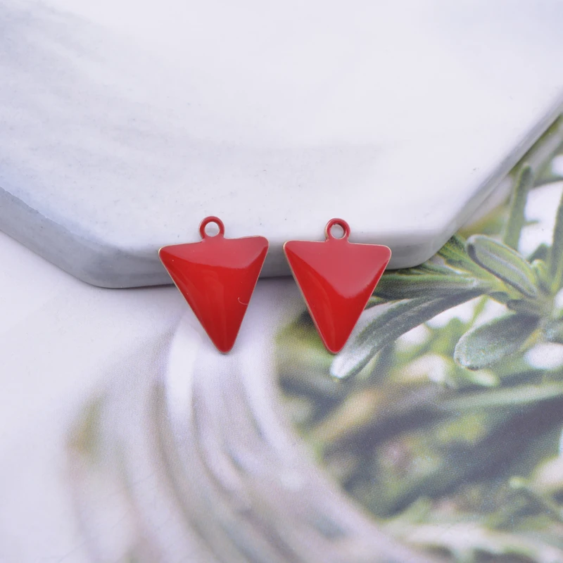 30 Stück 14*12mm Hochwertige Kupfer-Emaille-Dreiecksanhänger Beidseitig Beschichtet für DIY-Schmuckherstellung Armbandherstellung Ohne Verblassen – Detail 7