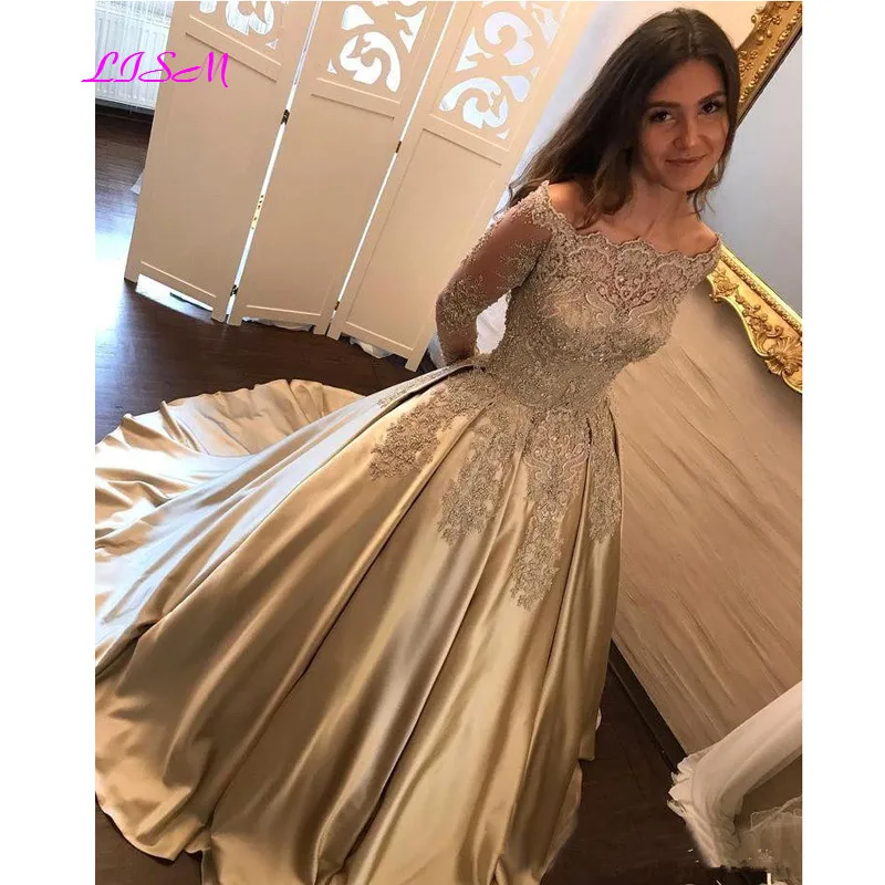 Aplikacje ze złotą koronką długa sukienka na Quinceanera elegancka, długa rękawy satynowe zroszony sukienki wizytowe na zamówienie Plus rozmiar suknie na bal maturalny