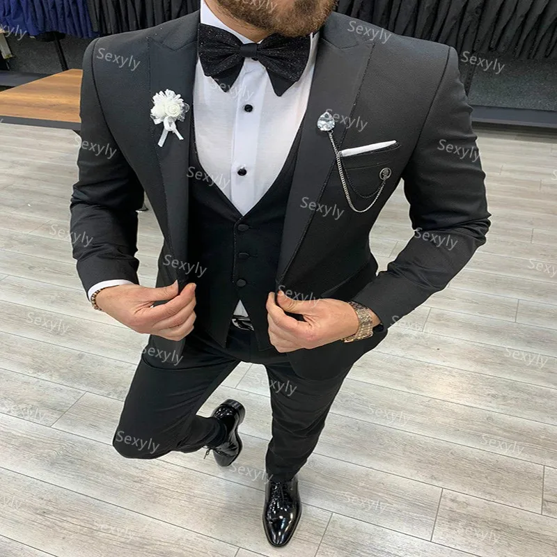 

Classic Three Piece Black Men Wedding Suit With Vest Fitted Slim Plain Satin Formal Groom Wedding Wear Suit 2021 Business Pants