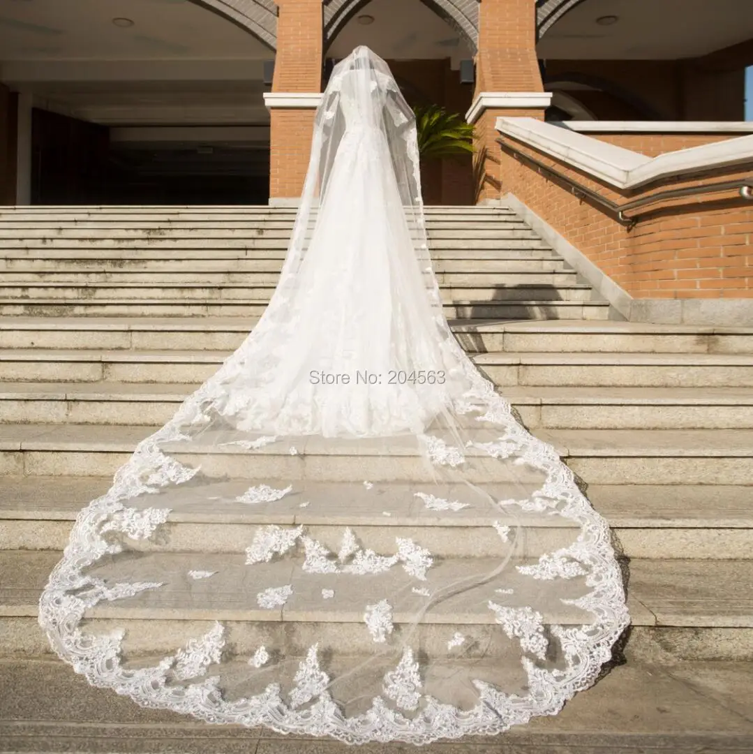 

White or Ivory One-Layer Stunning Long Wedding Veils Lace Edge Tulle Veil for Bride with Comb MM