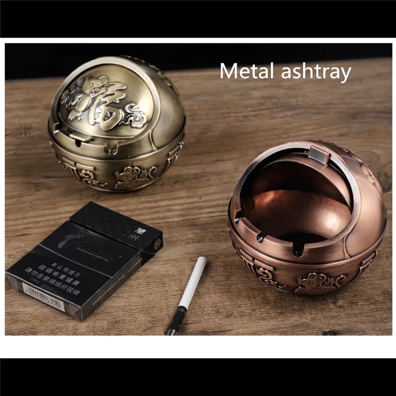 New European-style metal round ashtray with cover, creative personality, luxury, high-end retro, car household ash-proof ashtray