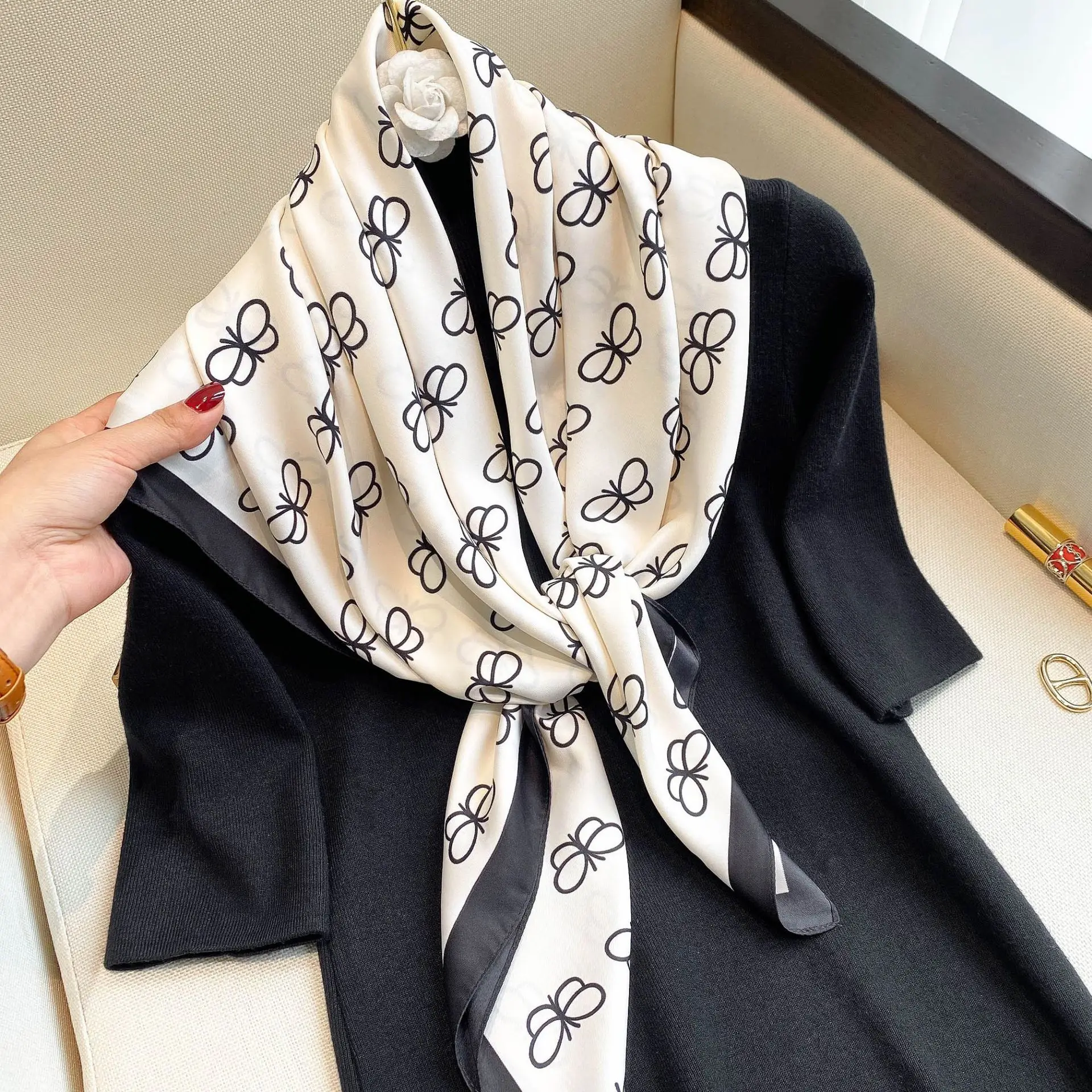 

90*90cm Women Silk Hair Neck Scarves Square Brand Office Printing Hotel Waiter Flight Attendants Handkerchief bandanna muffler