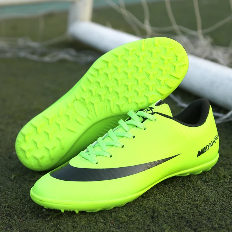 Superfly Sapatos de futebol profissional para crianças, grampos interiores, tênis de futsal, botas de futebol masculinas, quentes, originais, relvado