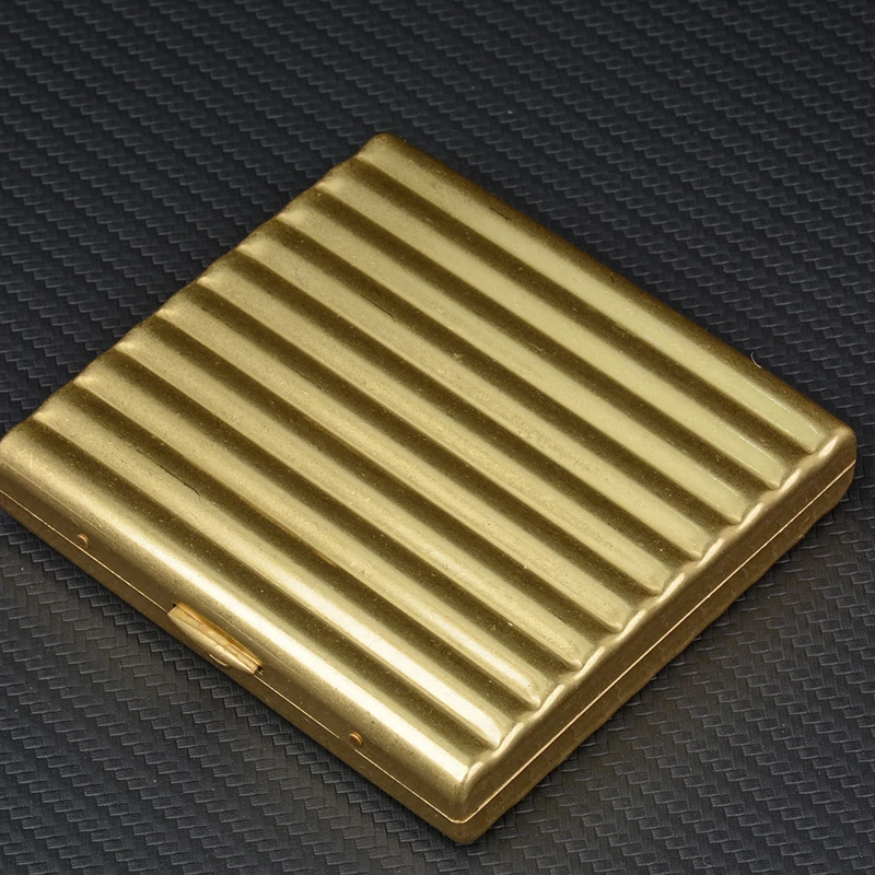 

Copper Cigarette Case Metal Tobacco Box Water Wave Pattern 20pcs Cigarette Holder Auto Smoking Accessory New Arrive Promotion