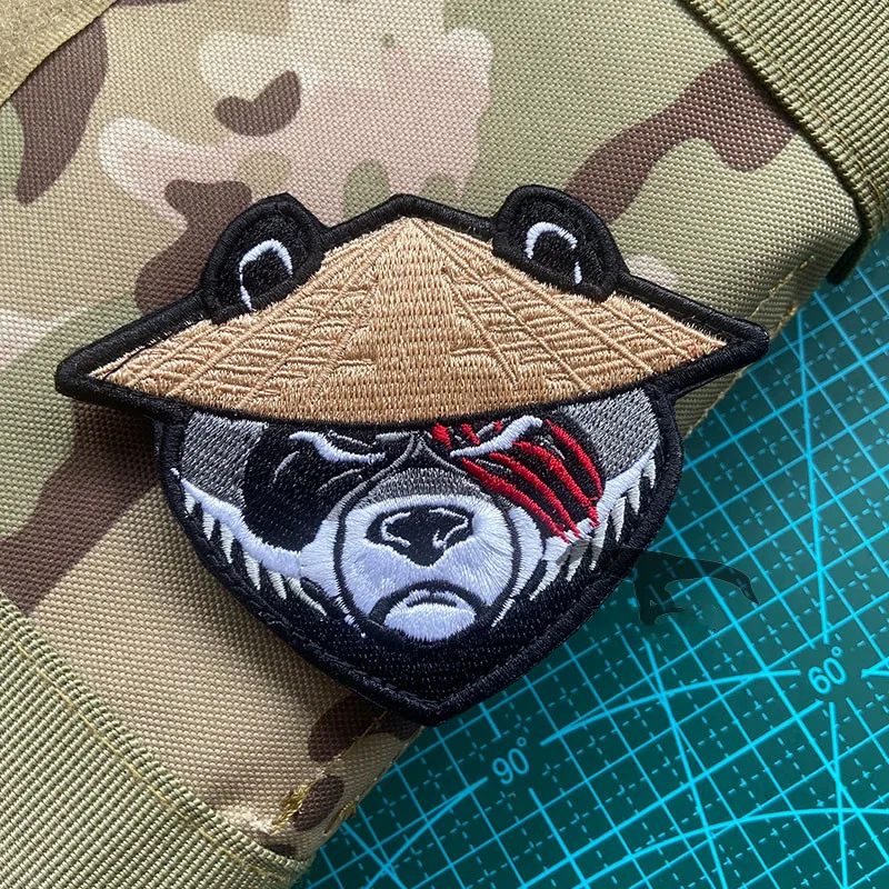 

Full-embroidered Kung Fu Hat Panda Patch Straw Hat Panda Tactical Outdoor Chapter Armband Patch Cloth Sticker Reissue