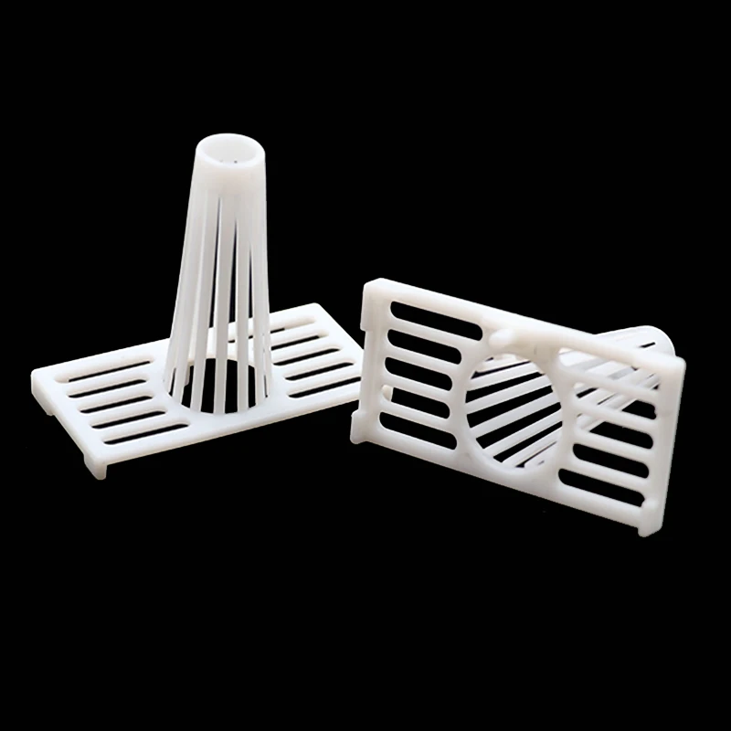 5/10/20Pcs Bee Cages Anti-theft Hive Door Plastic Beehive Nest Door Cage Protection Queen Honeycomb Doors Beekeeping Tools