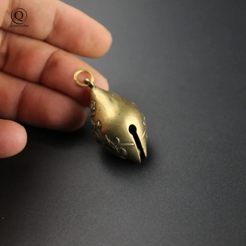 Brass Flowers Beautiful Bell Pendant for Keychains Vintage Lucky Car Key Chain Hangings Jewelry Motor Biker Lady Rider Bells view 4