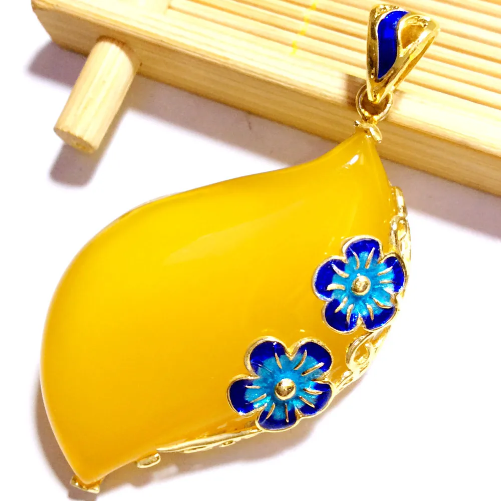 

S925 Sterling Silver Inlaid Pure Natural Chalcedony Flower Cloisonne Pendant