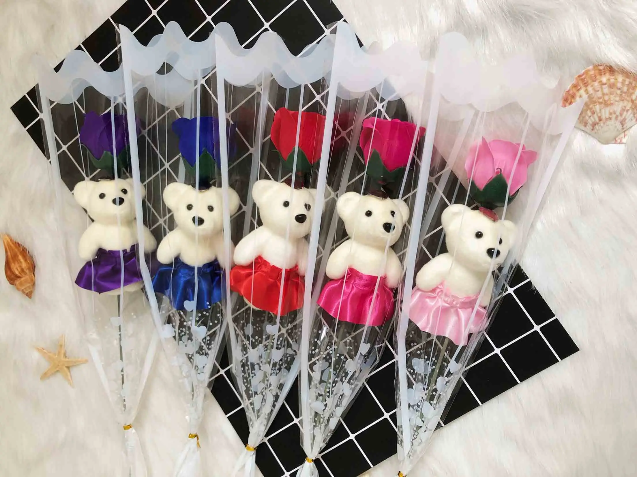 رخيصة 1 قطعة رومانسية عيد الحب هدية الإبداعية الدب الورد صابون زهور باقة الكرتون ديكور حفلات الزواج متعدد الألوان #5