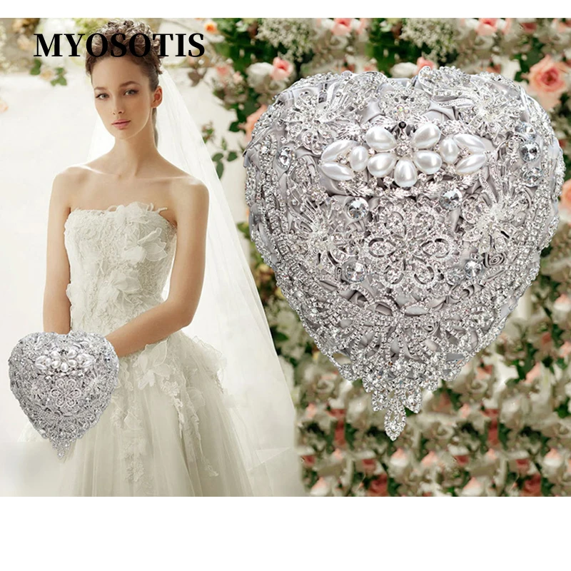 Romantic Heart Shaped Pearl Wedding Holder Flowers Bride Bouquet Luxurious Diamond Pearl Crystal Jewelried Bouquet