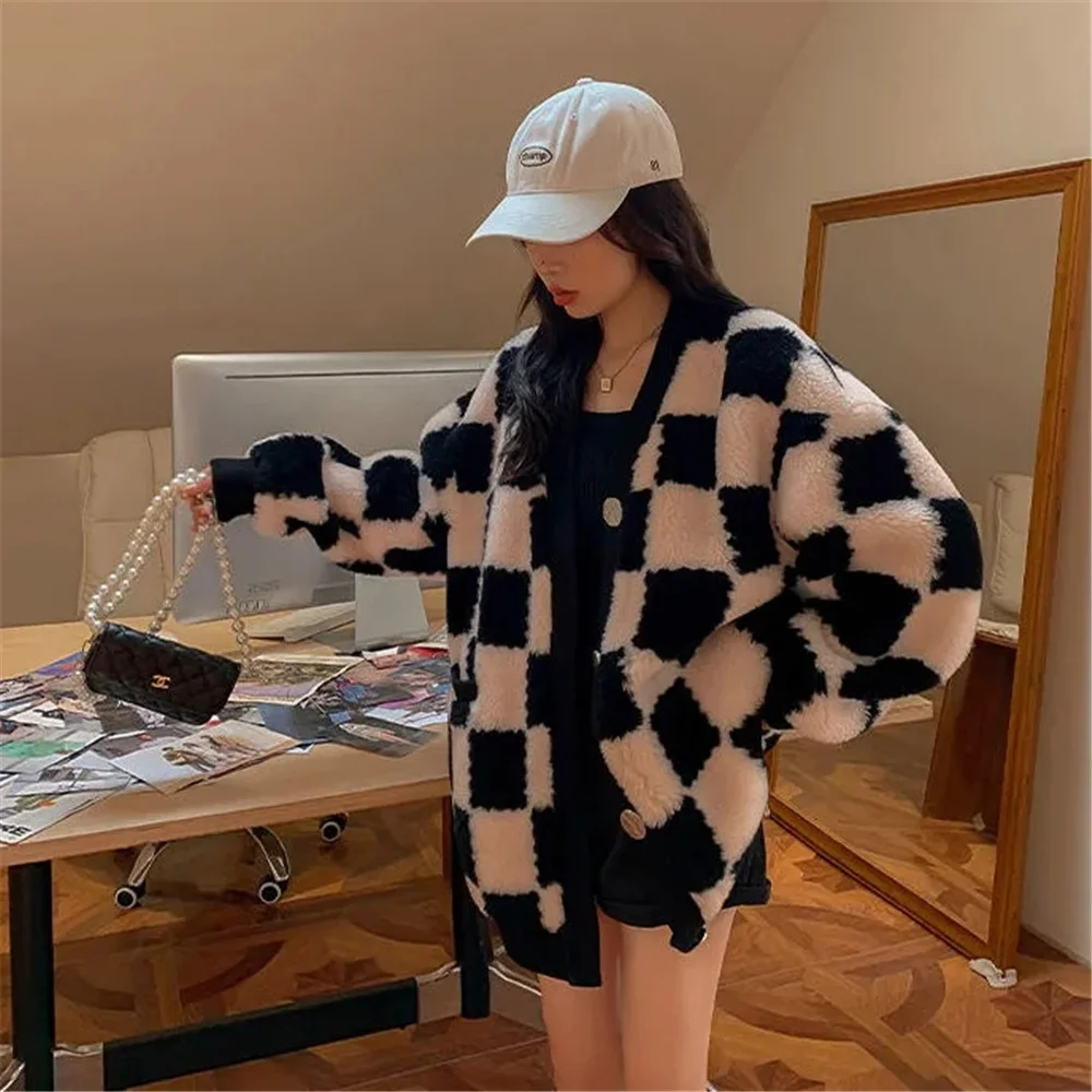 Single Breasted Buttons Oversized Loose Faux Lambswool Coat V Neck Suede Lined Women Y2k Jacket Harajuku Checkerboard Streetwear