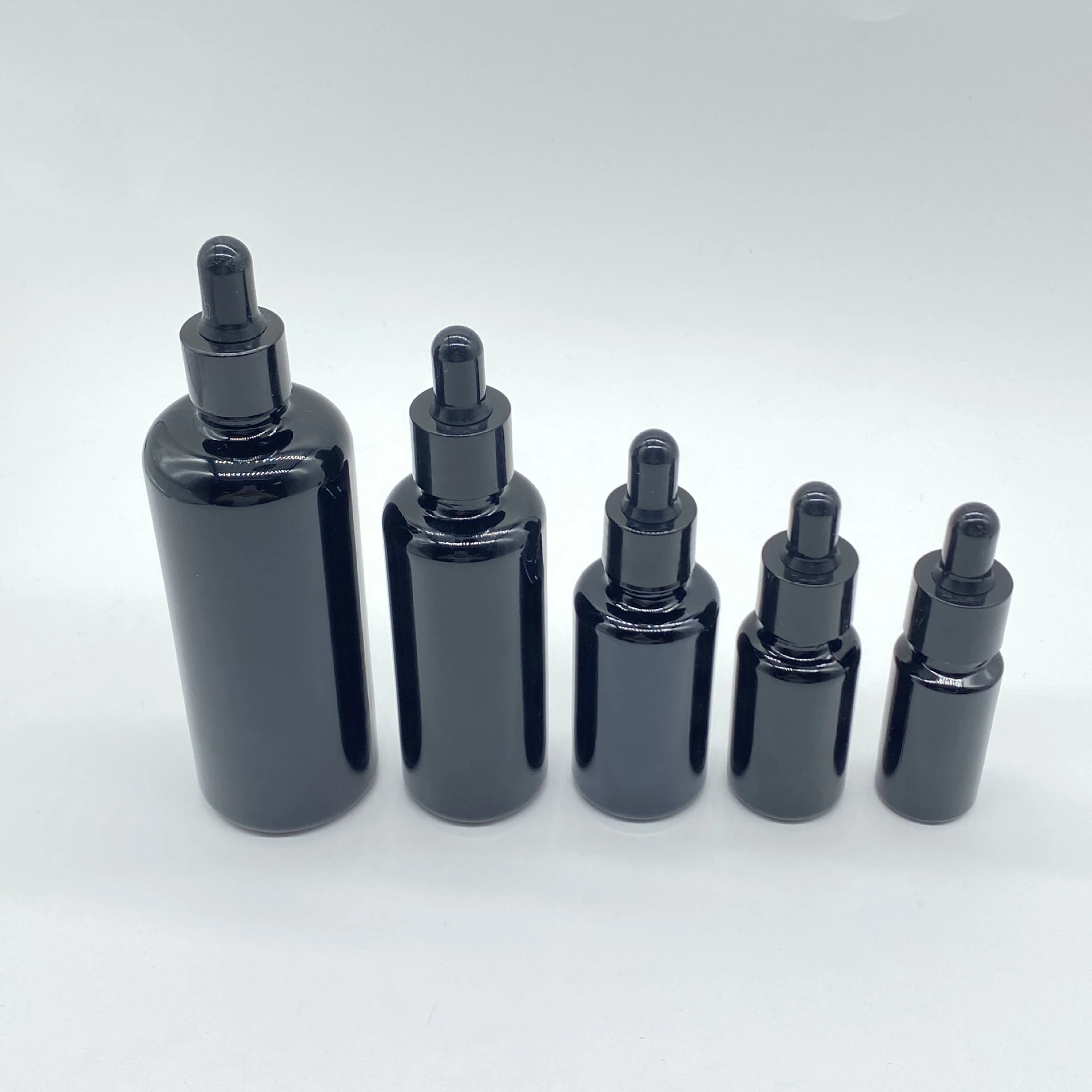 Custom printing logo 10ml 15ml 20ml 30ml 50ml 100ml 200ml Black Shiny Glass Euro Round Dropper Bottles Essential Oil Bottles