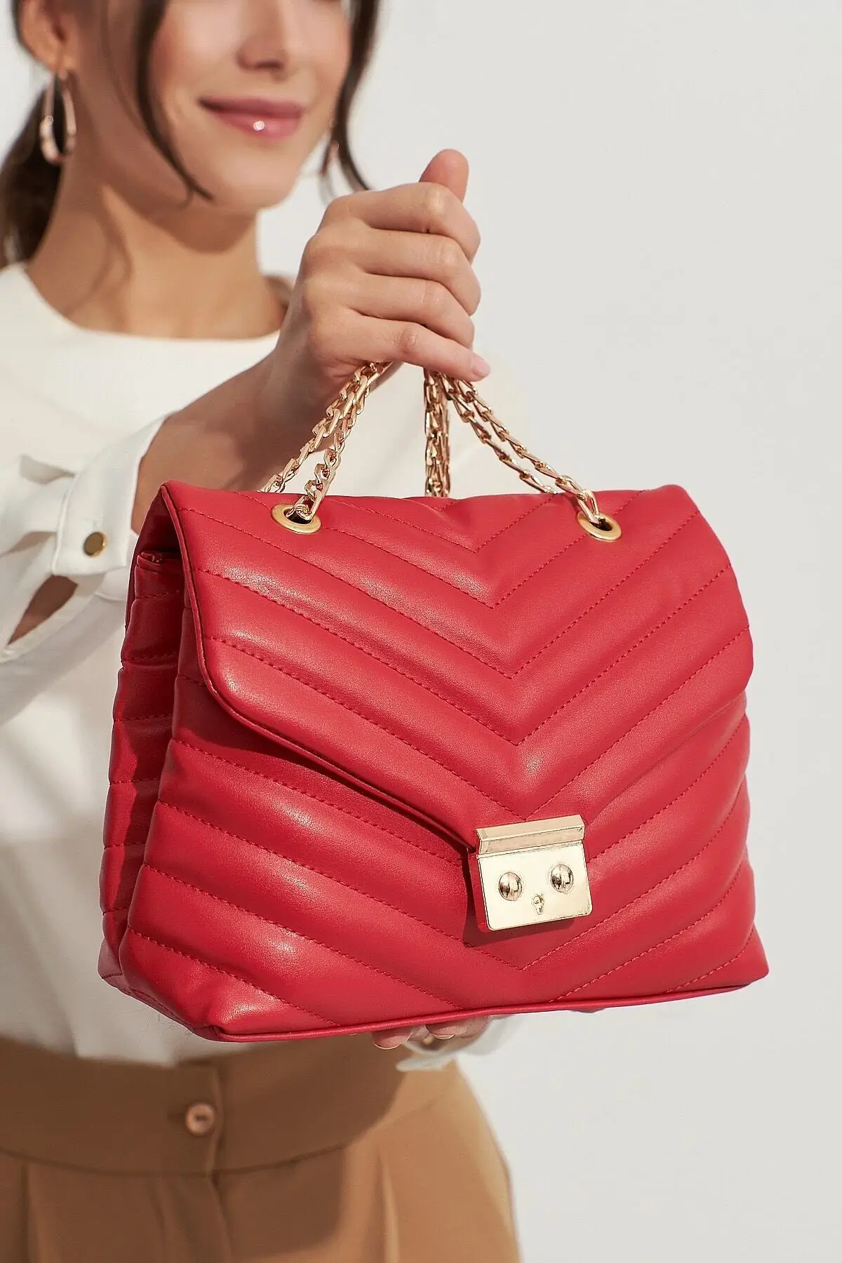 Red Women 'S Chain Shoulder Quilted Shoulder Bag