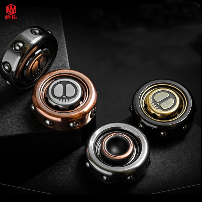 

1PC Ring Gyro Brass Decompression Artifact EDC Finger Rotation Adult Small Toy Outdoor Decompression Black Technology