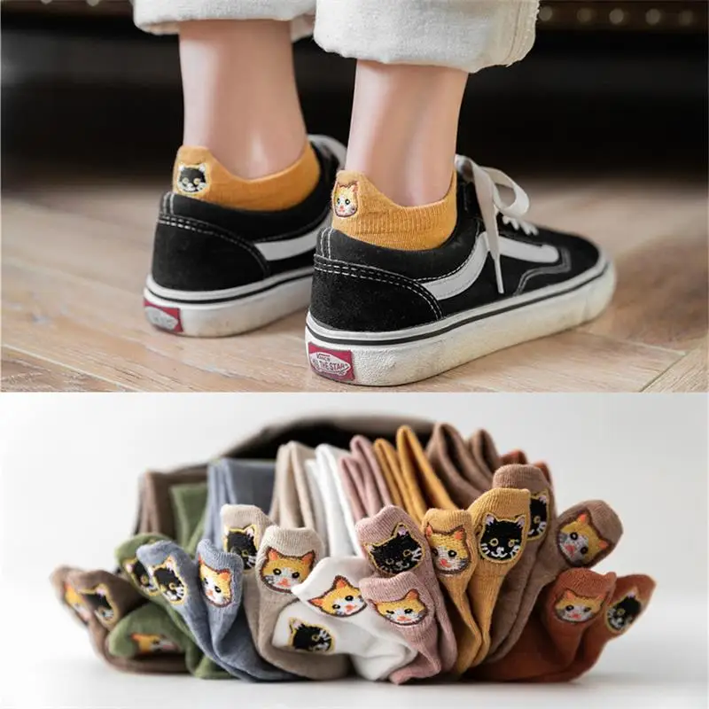 Women High Quality Cotton Fashion Ankle Socks Boat Colorful Female Shallow Mouth Short Heel A B Cat Embroidery Socks Personality