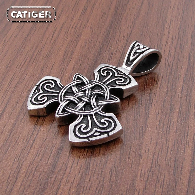 Free Shipping Vintage Witch Triquetra Trinity Celtic Knot Necklace 316 Stainless Steel Pentagram Triple Magic Pendant