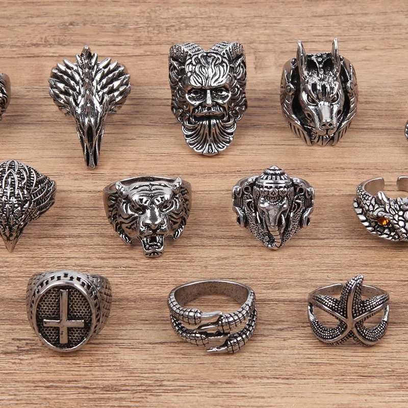 Vintage Gothic Wolf Head Ring Men Bull Head Skull Spider Eagle Lion Dragon Cross Snake Men Ring Punk Jewelry Evil Eye Ball Gift