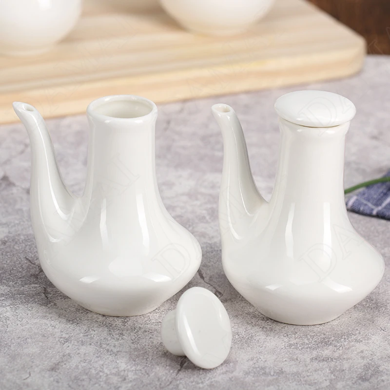 White Ceramic Oil Dispenser Bottle Porcelain Soy Sauce Cruet Condiment Dispenser Olive Oil Bottles Kitchen Season Cooking Tools