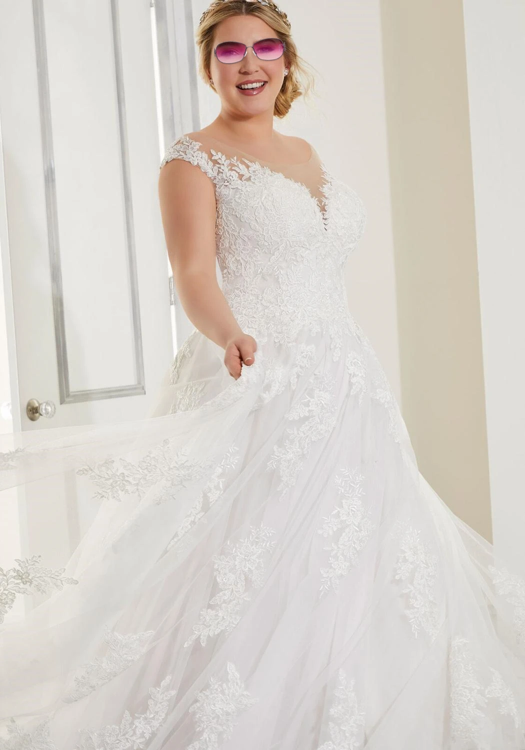 Kralen Applicaties Kant Trouwjurken Terug Keyhole Vestidos De Novia Renda Applicaties Organza Elegante Bruidsjurken Plus Size