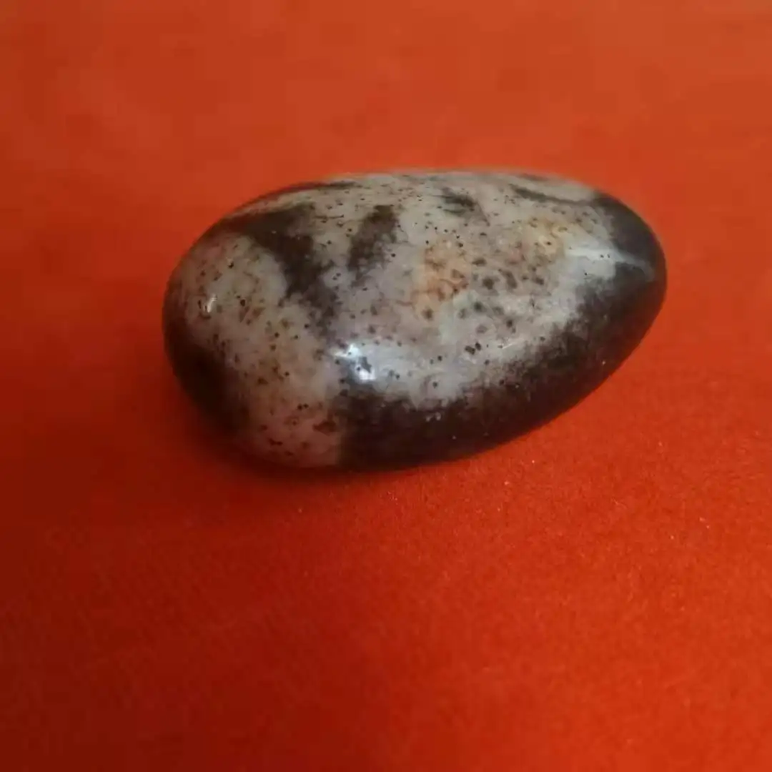 Heirloom Mysterious Pattern Spirit Stone Dragon Pattern Blood Silk Noble Dzi Pendant Mini Ornament Home Decorations Avoid Evil