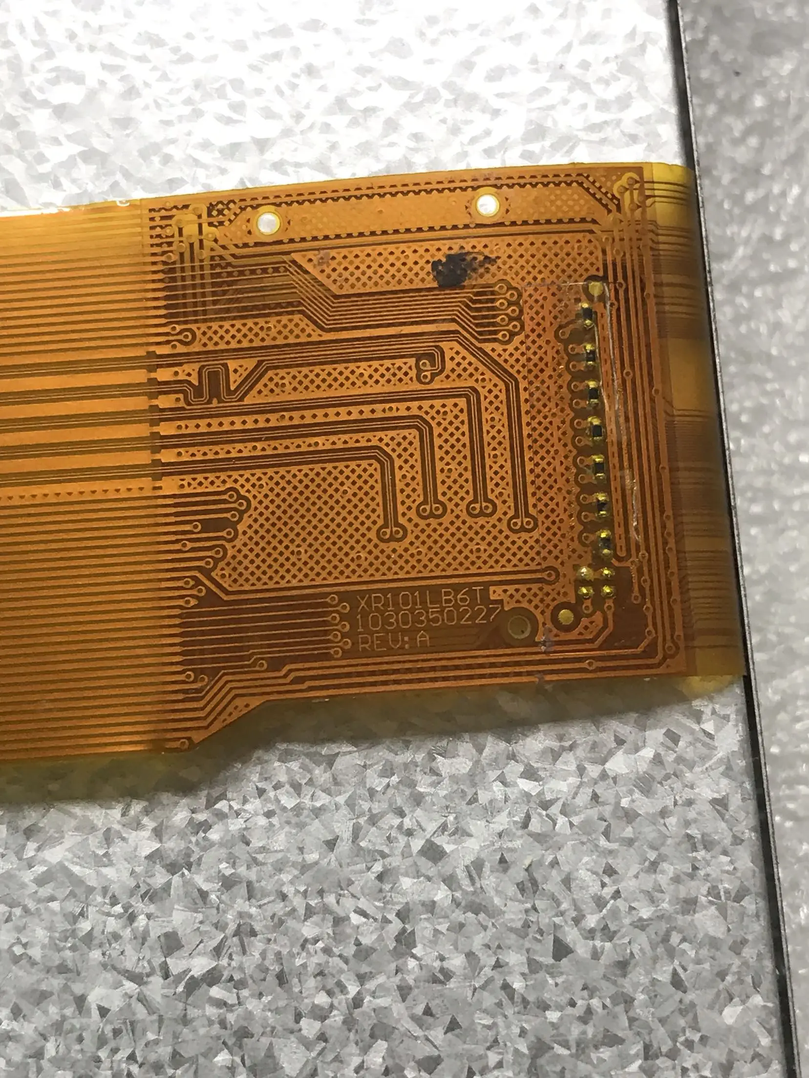 XR101LB6T 1030350227 REV:A LCD Displays screen