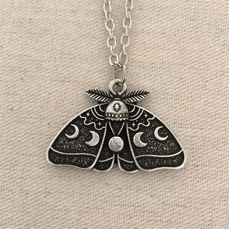 2021 Gothic Women Vintage Moon Phase Luna Moth Chain Pendant Necklaces Aesthetic E Girl Goblincore E Girl Female Bijoux Jewelry