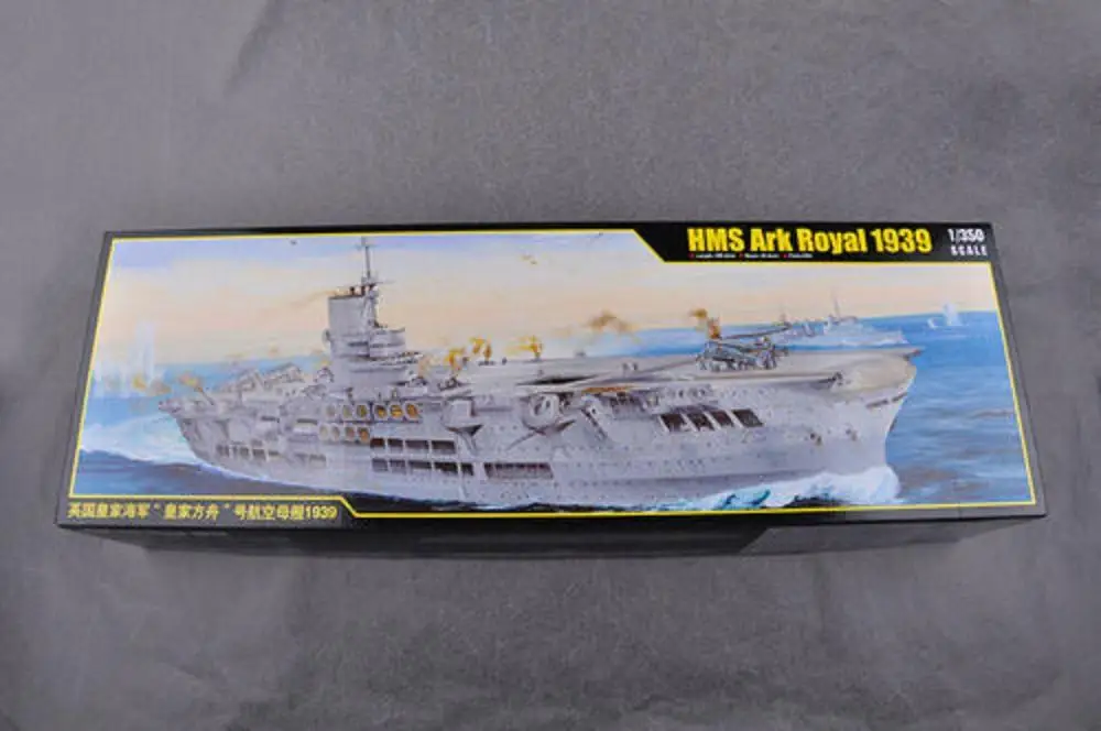 

Trumpeter Merit 65307 1/350 HSM Aircraft Carrier Ark Royal 1939 Model Kit